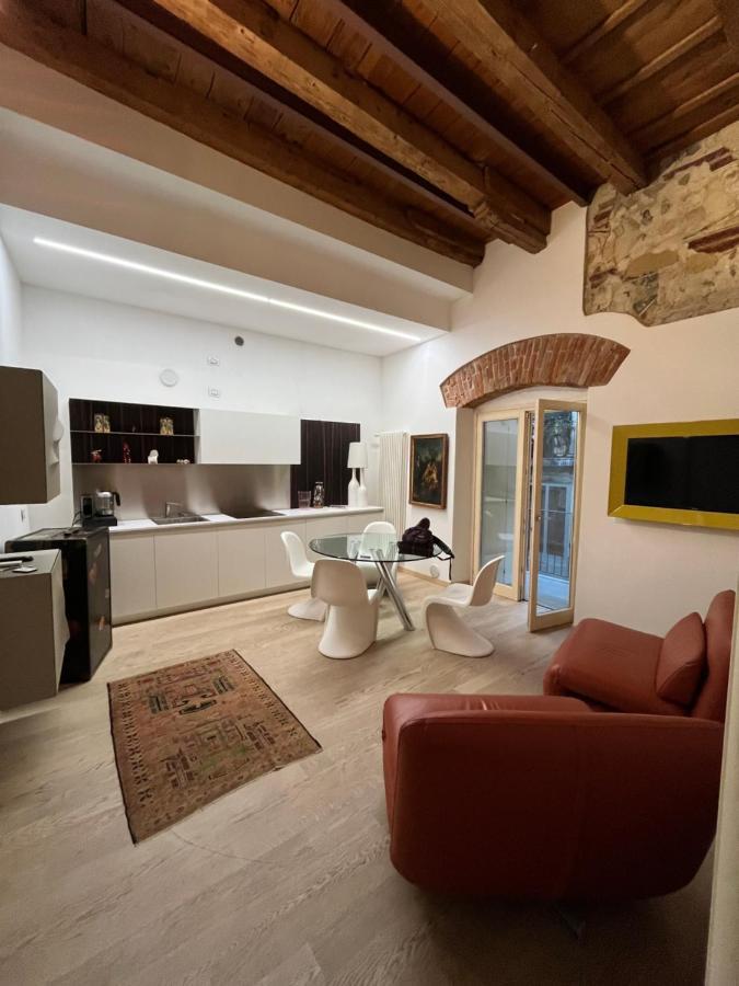 Juliet'S Neighbours- Luxury Apartment Verona Ngoại thất bức ảnh
